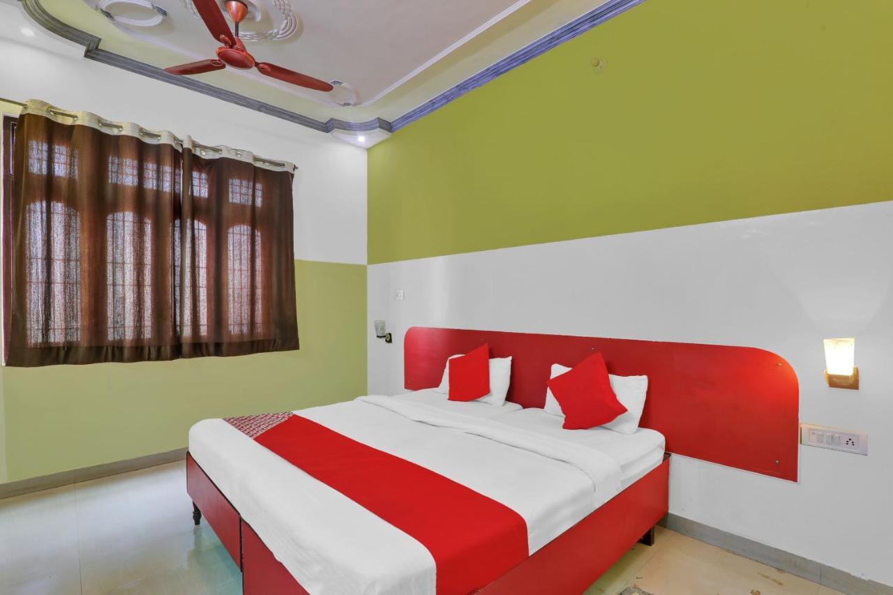 Oyo 82407 K Shree Guest House Varanasi Exterior photo